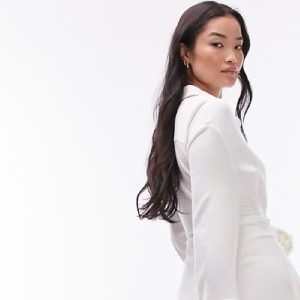 Joanna A Bridal Boutique White Romper with Bell sleeves size S NWT